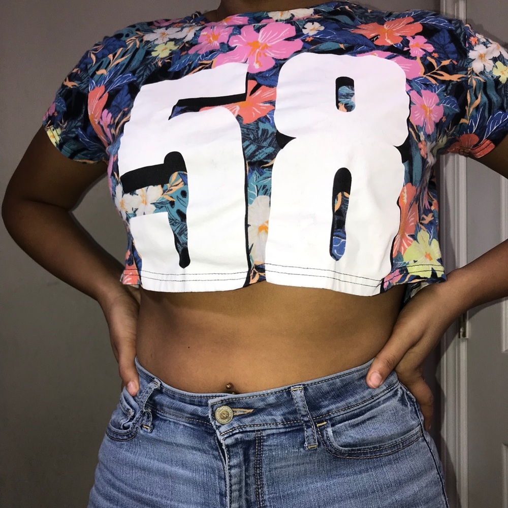 Crop top